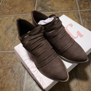 Journee Collection Ankle Boots size 8.5